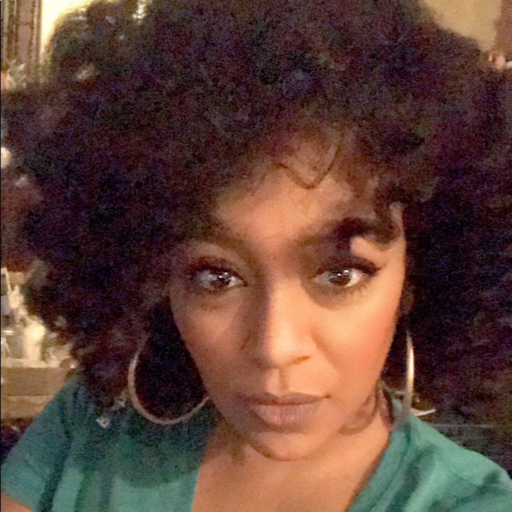 Meet your Posher, Keisha